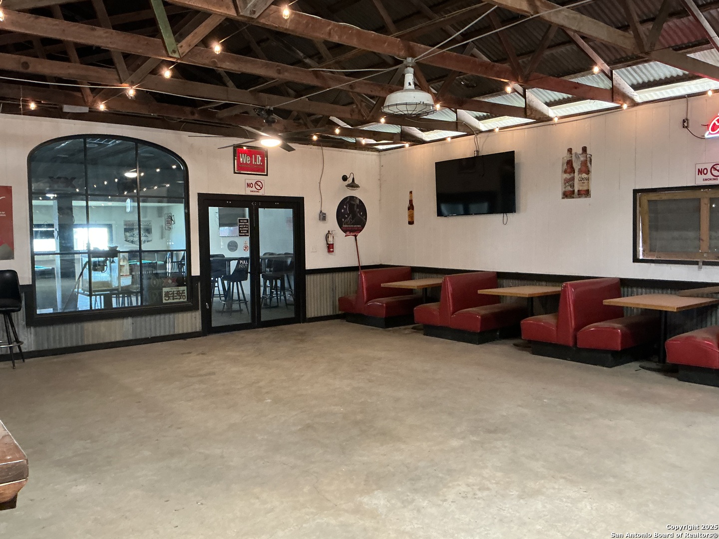 103 W 3rd Street Nixon TX 78140