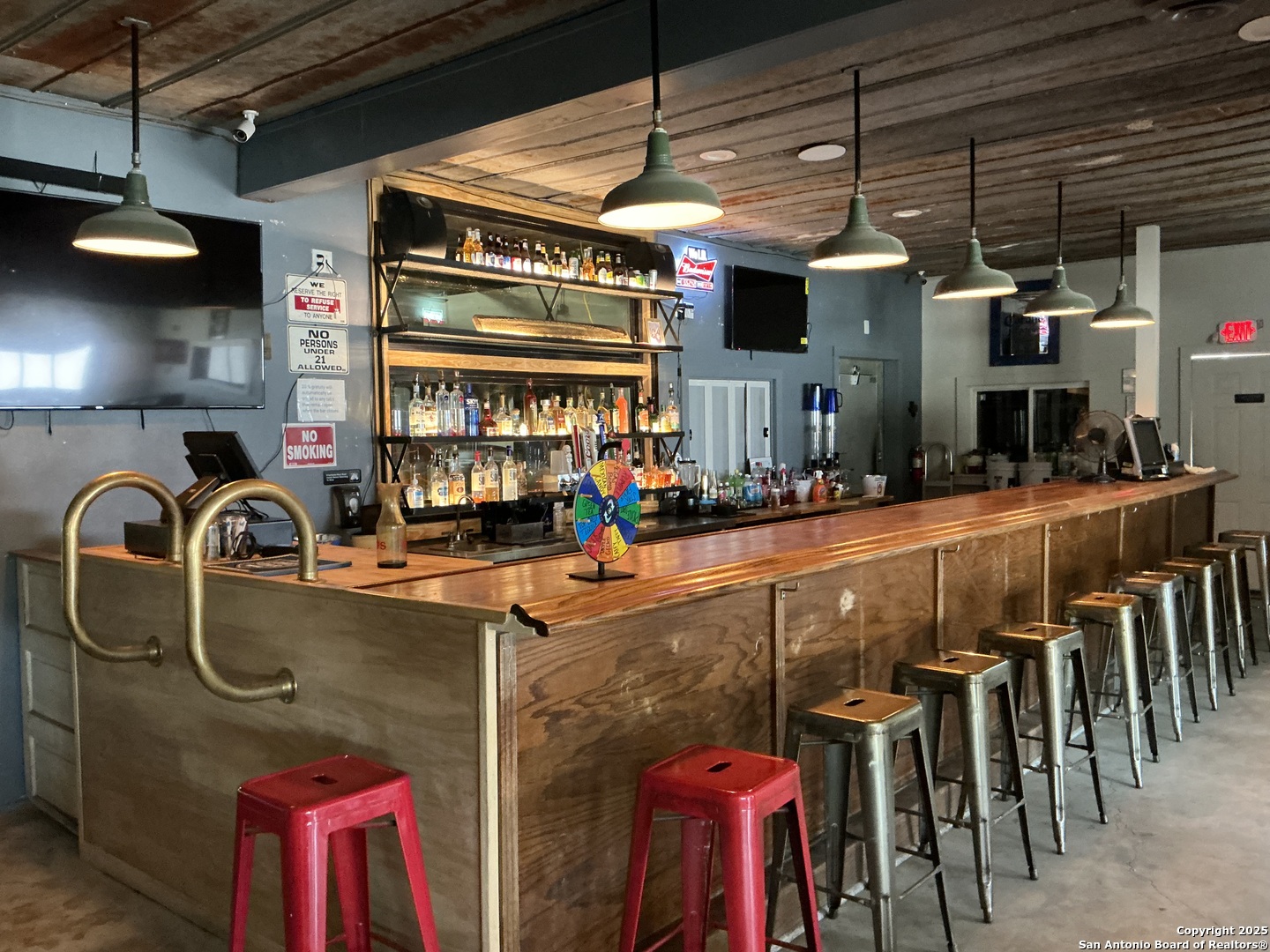 103 W 3rd Street Nixon TX 78140