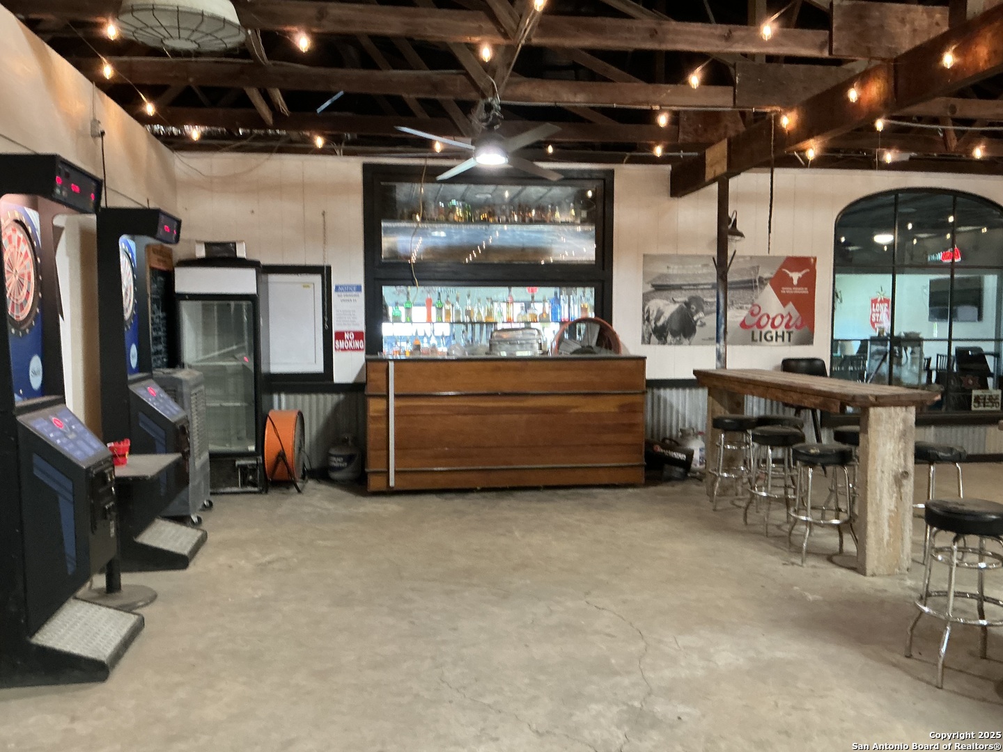 103 W 3rd Street Nixon TX 78140