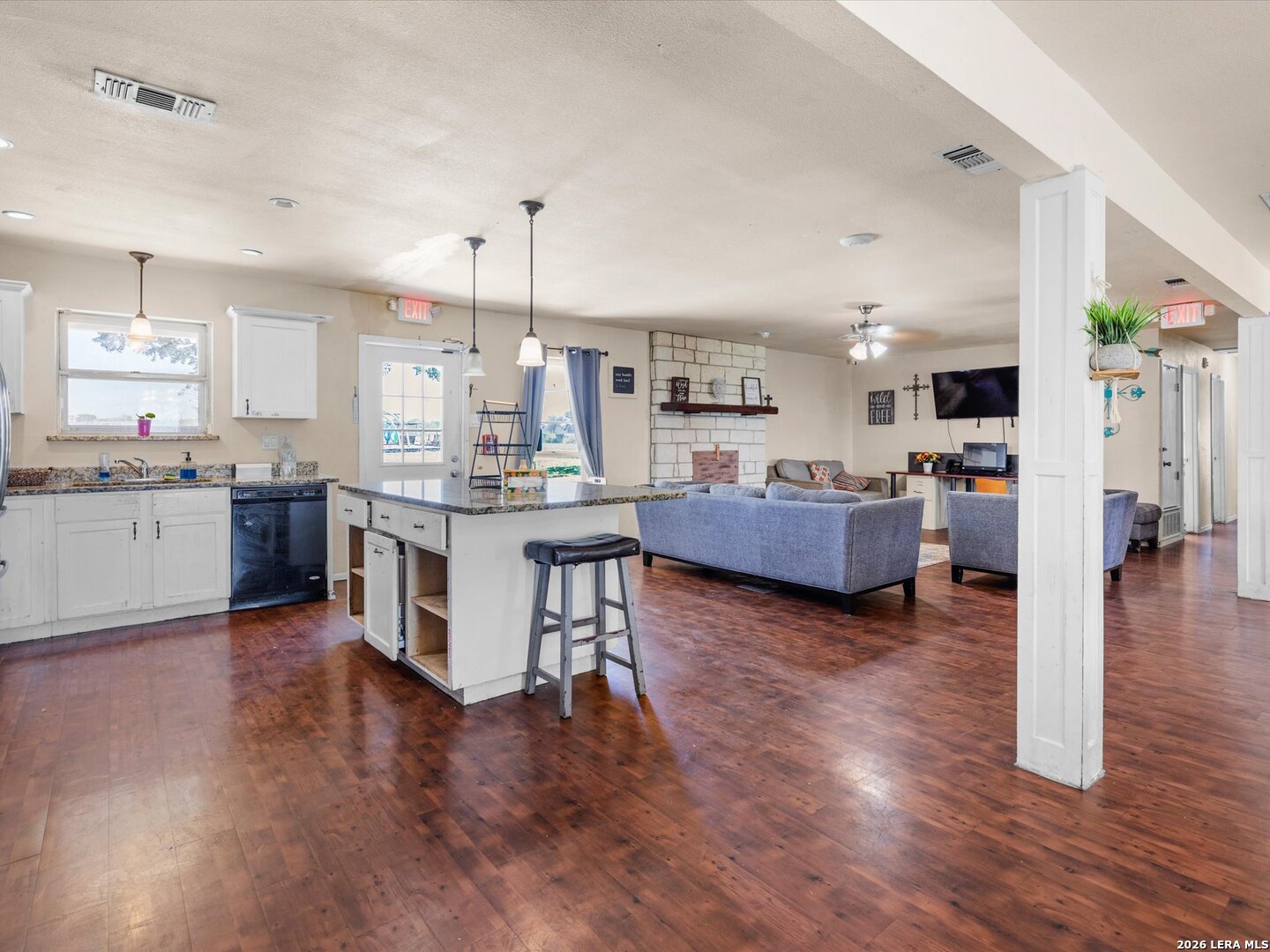 3925 Linne Road Seguin TX 78155