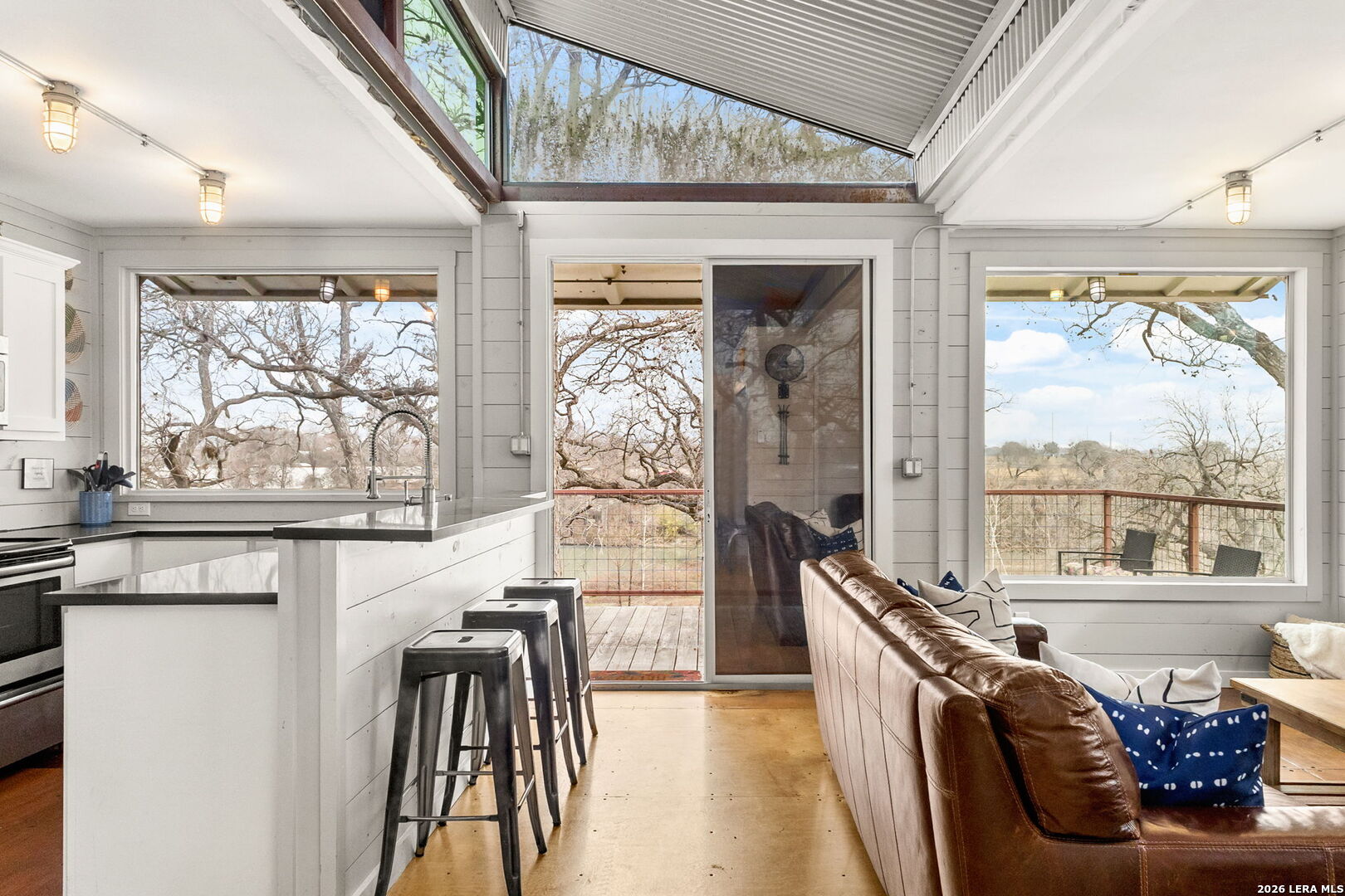 9035 Fm 725 Mcqueeney TX 78123