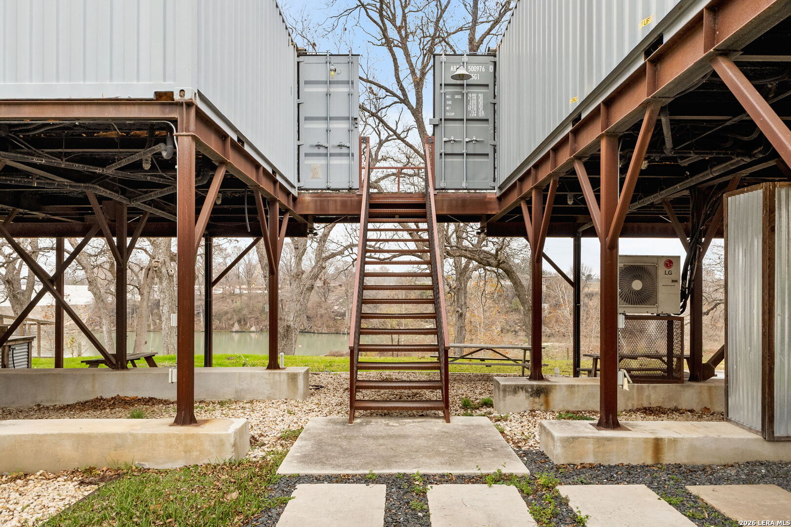 9035 Fm 725 Mcqueeney TX 78123