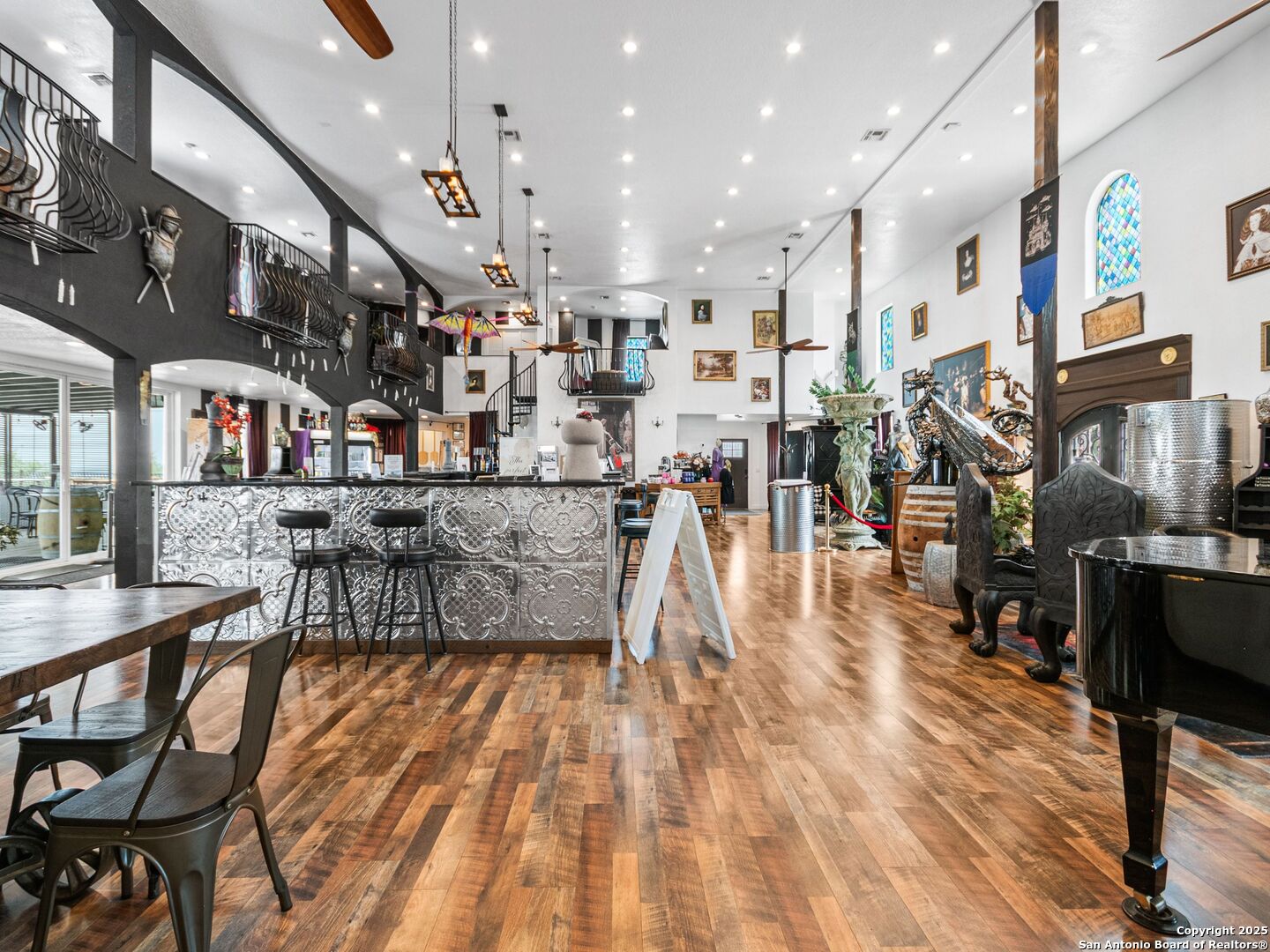 101 Durango Johnson City TX 78636