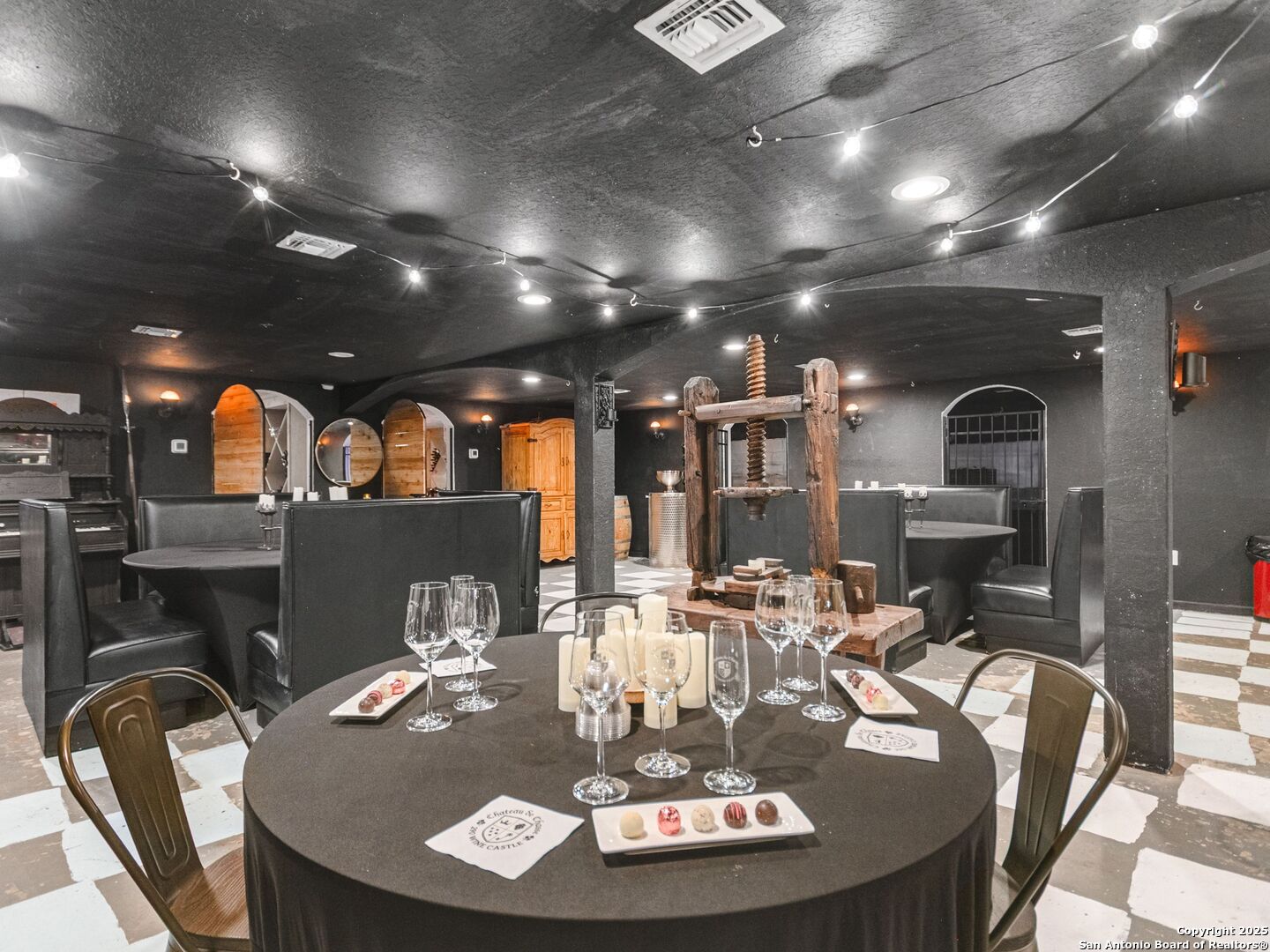 101 Durango Johnson City TX 78636