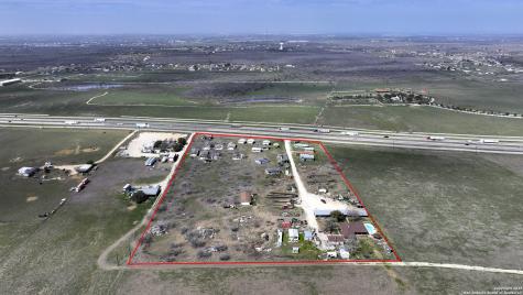 8205 W Interstate 10 Seguin TX 78155