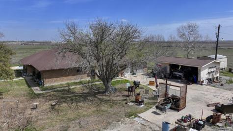 8205 W Interstate 10 Seguin TX 78155