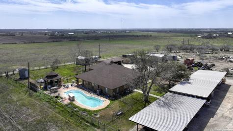 8205 W Interstate 10 Seguin TX 78155