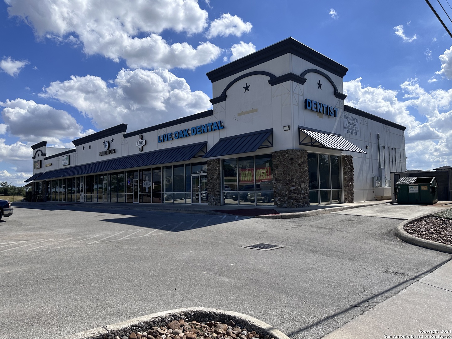 8142 Shin Oak Live Oak TX 78233