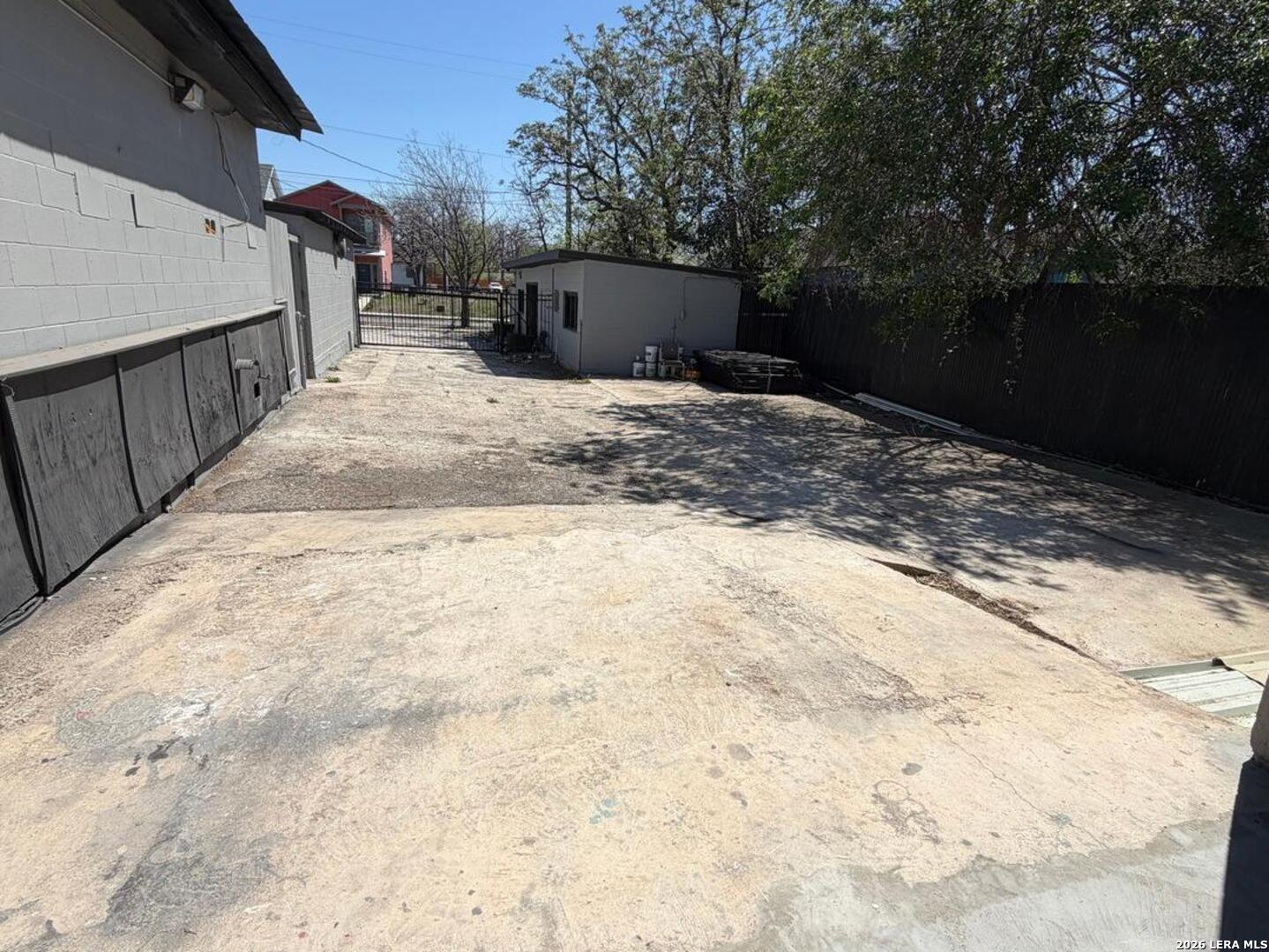 1850 E Houston Street San Antonio TX 78202