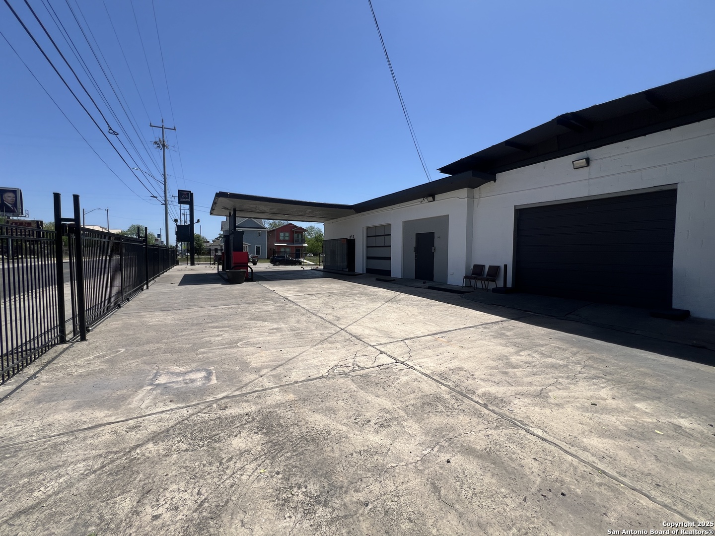 1850 E Houston Street San Antonio TX 78202