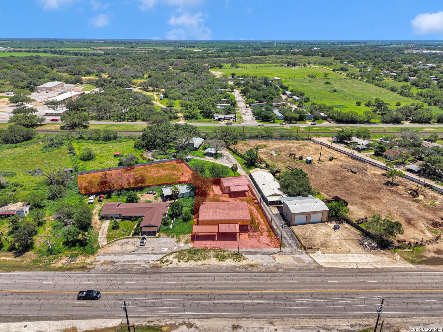 710 N Teel Devine TX 78016