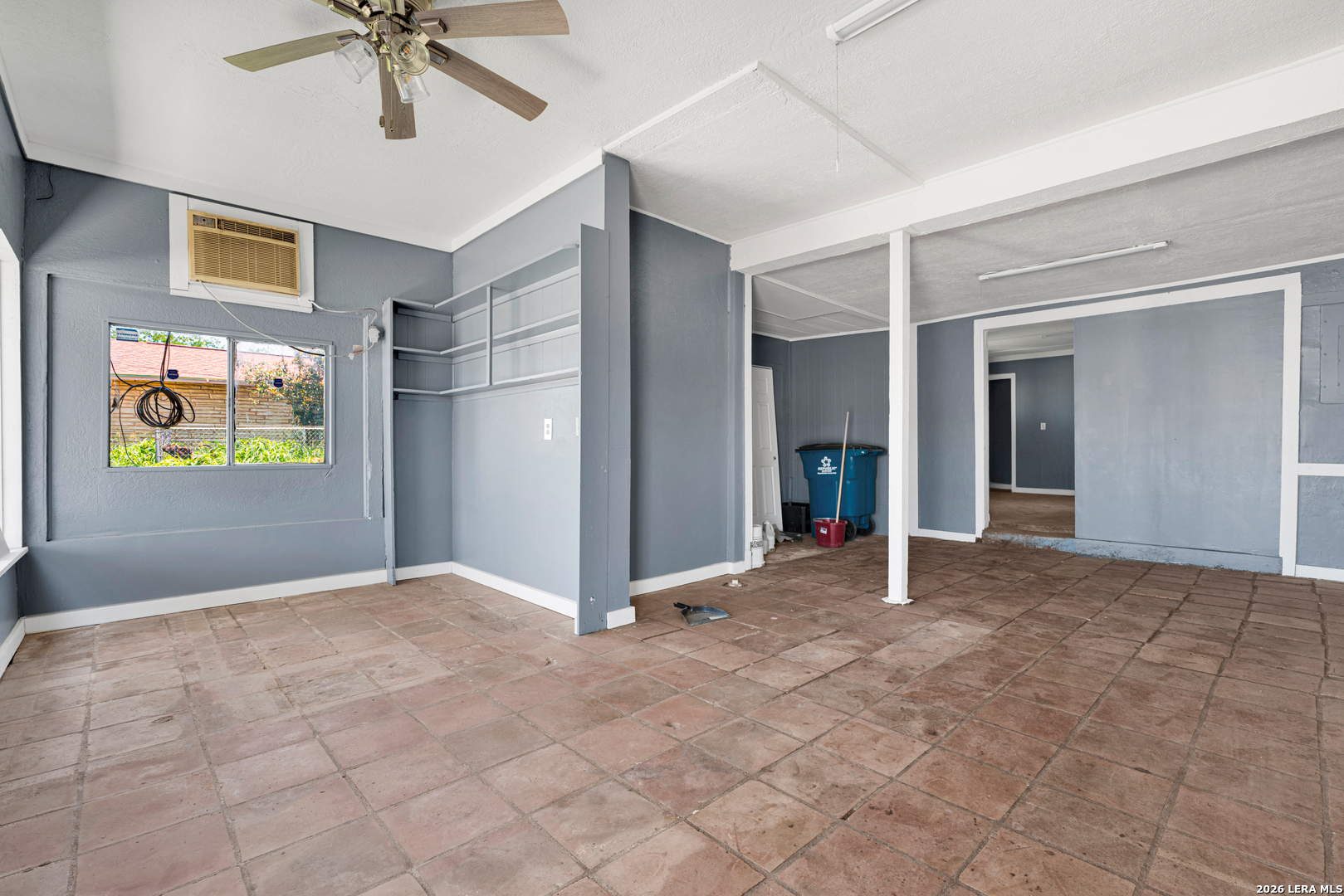 710 N Teel Devine TX 78016