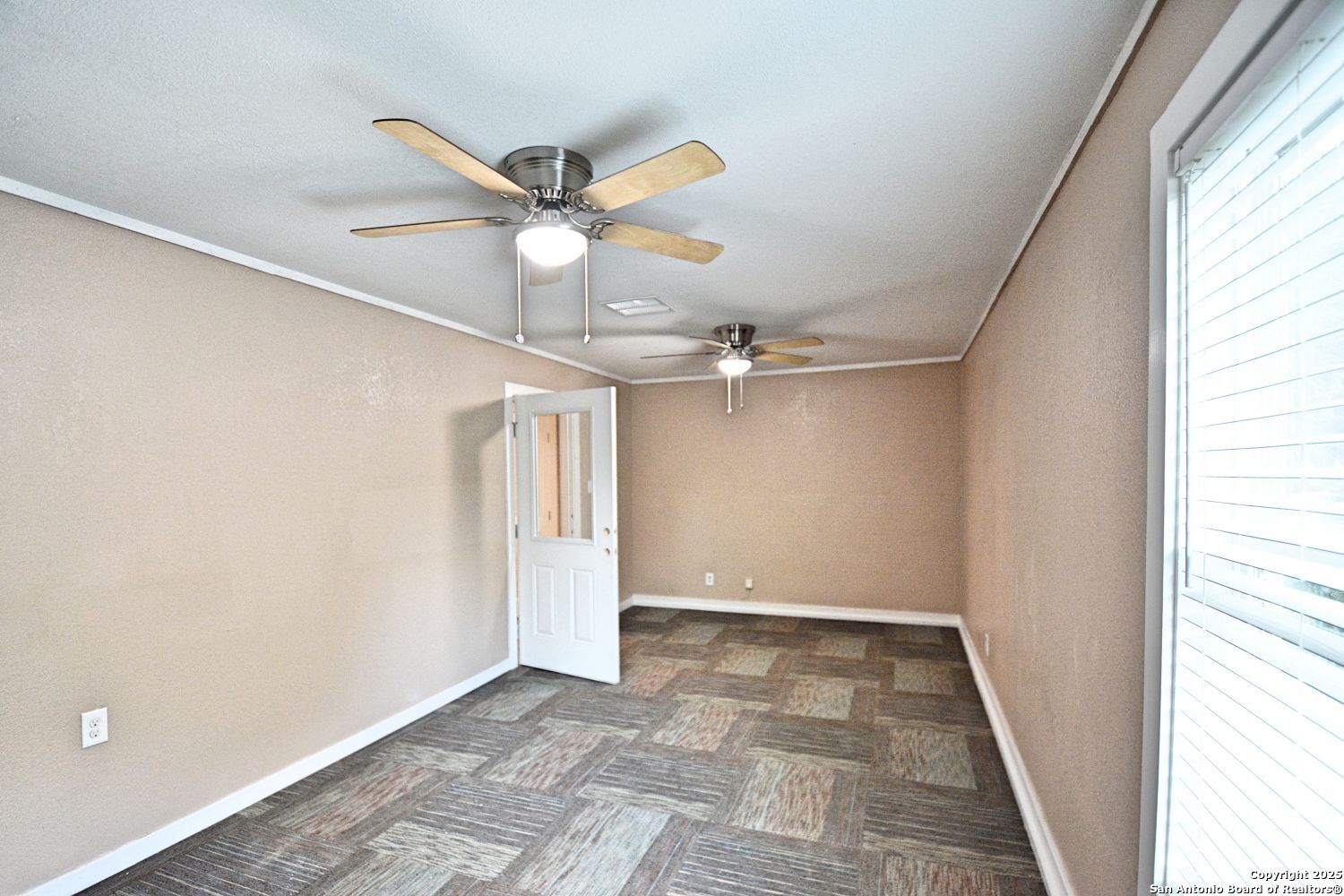 1111 N Walnut New Braunfels TX 78130