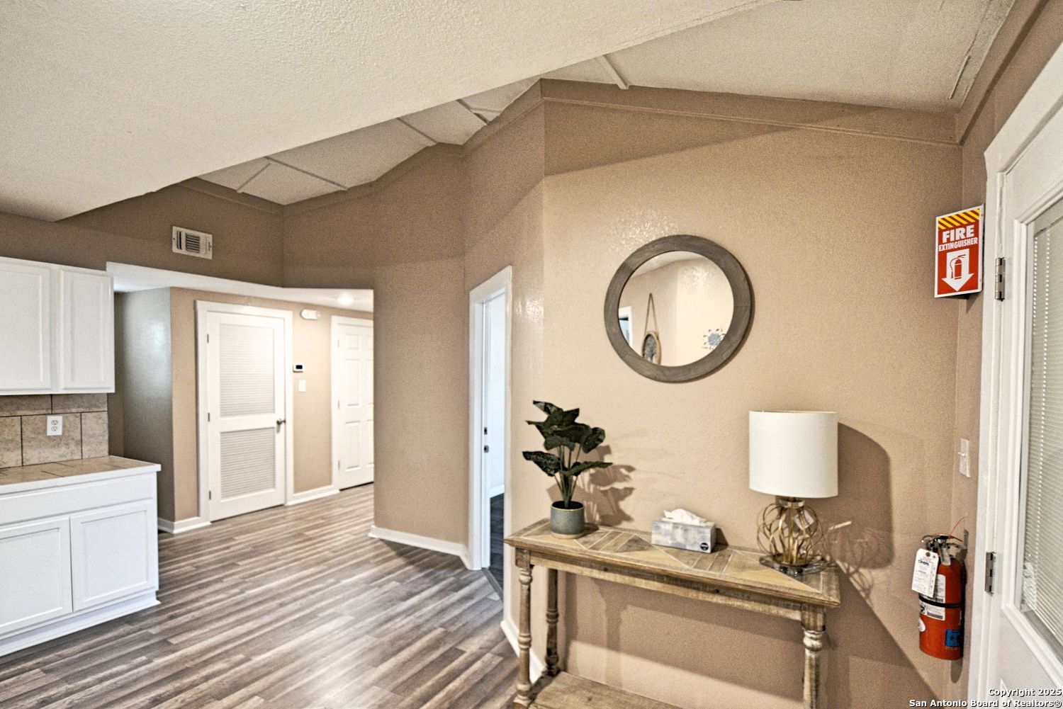 1111 N Walnut New Braunfels TX 78130