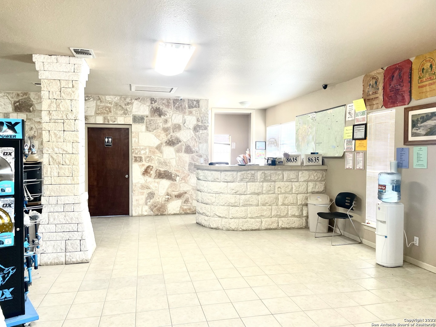 8635 S Loop 1604 E Elmendorf TX 78112