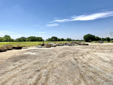 8635 S Loop 1604 E Elmendorf TX 78112