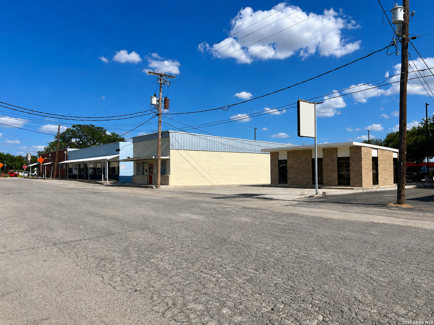 115 W Hunt Pleasanton TX 78064