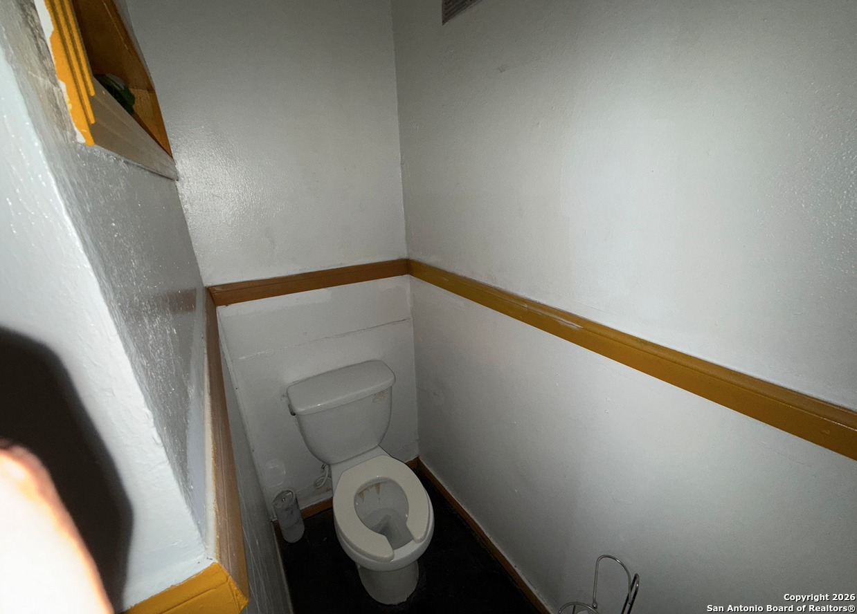 1130 Hampton San Antonio TX 78210