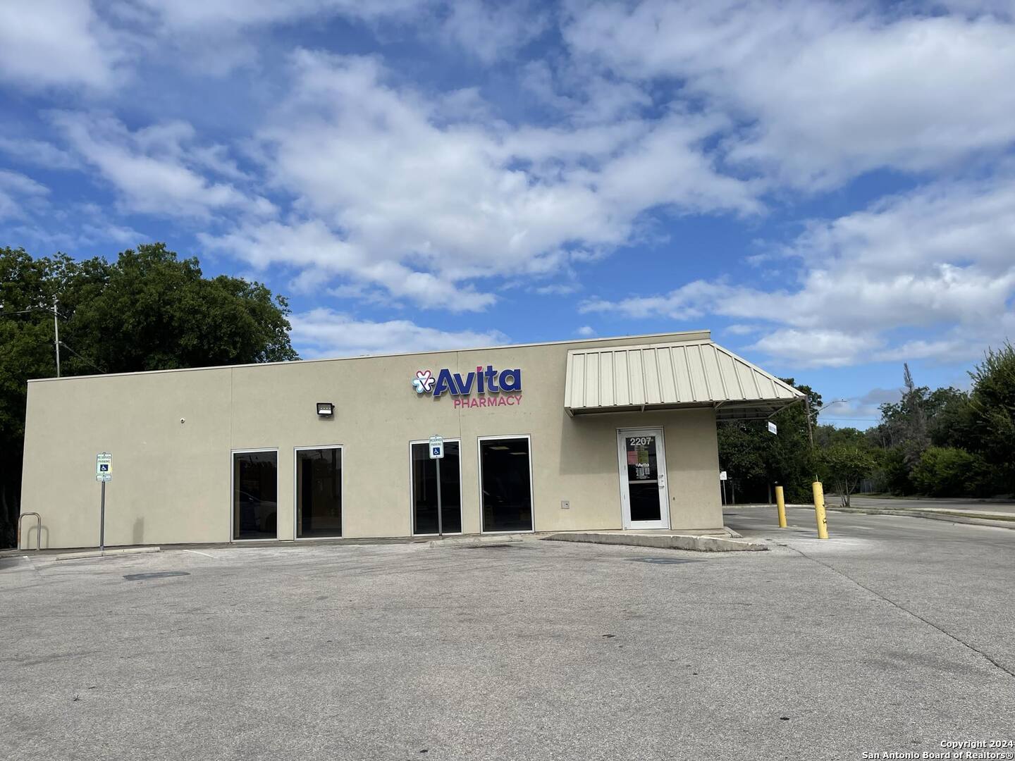 2207 S Zarzamora Street San Antonio TX 78207