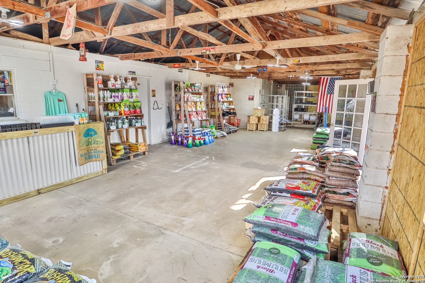 431 Avenue F Poteet TX 78065