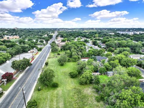3079 Martin Luther King Drive San Antonio TX 78220