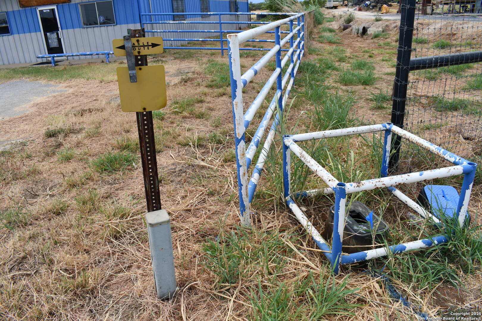 16776 S Ih 35 Dilley TX 78017