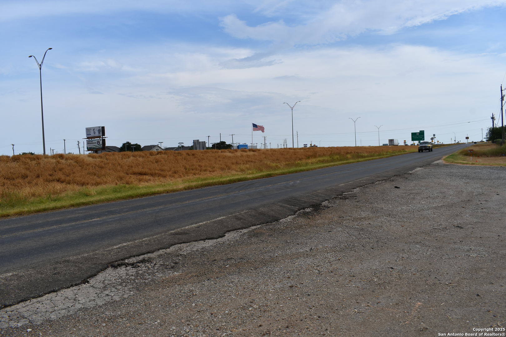 16776 S Ih 35 Dilley TX 78017