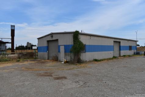 16776 S Ih 35 Dilley TX 78017