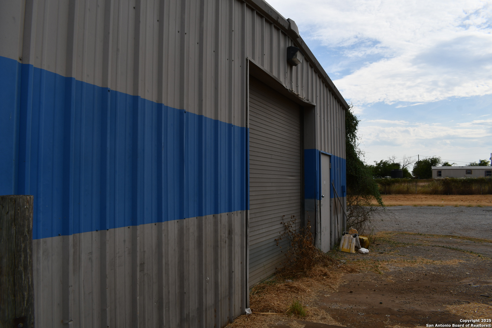 16776 S Ih 35 Dilley TX 78017