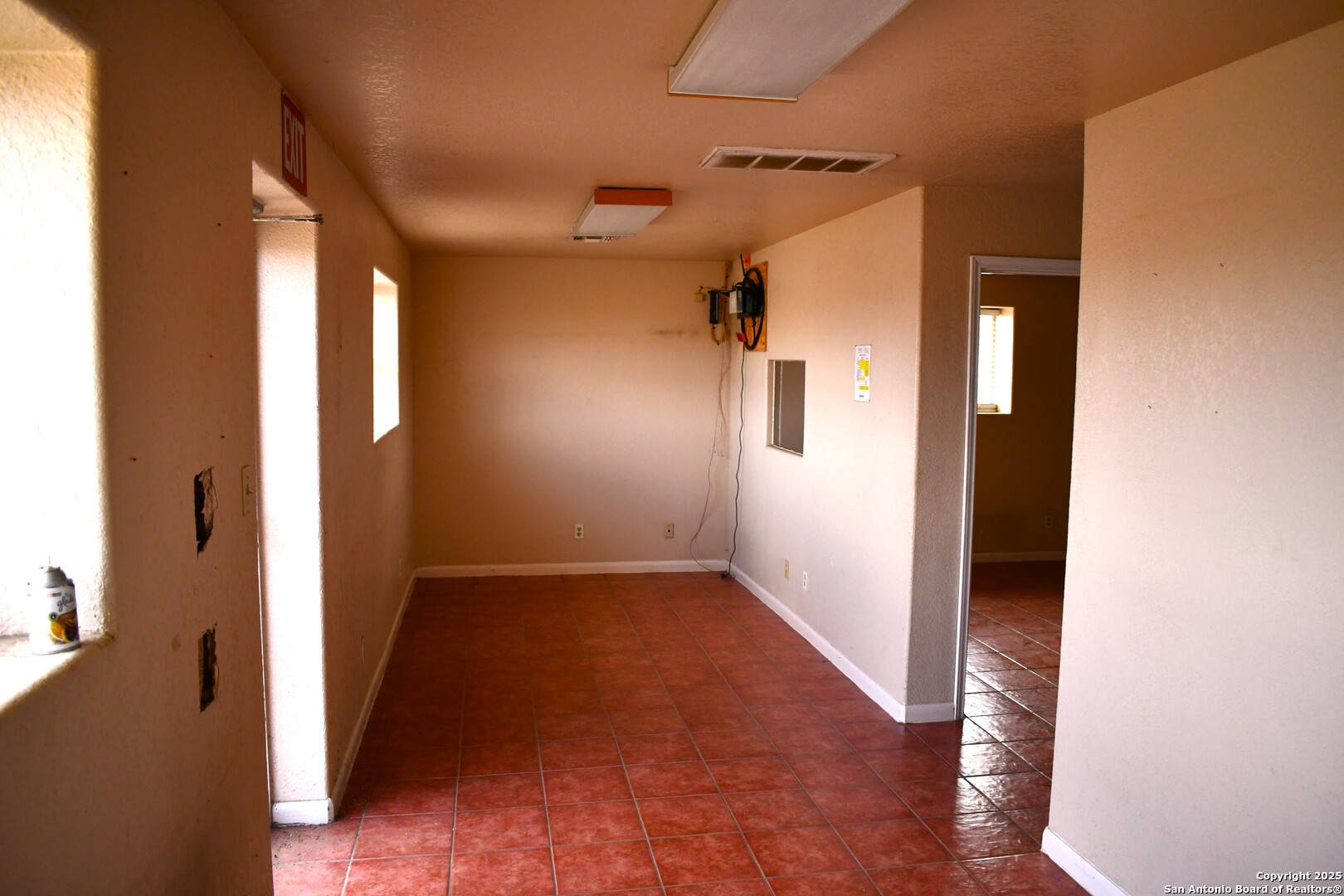 16776 S Ih 35 Dilley TX 78017