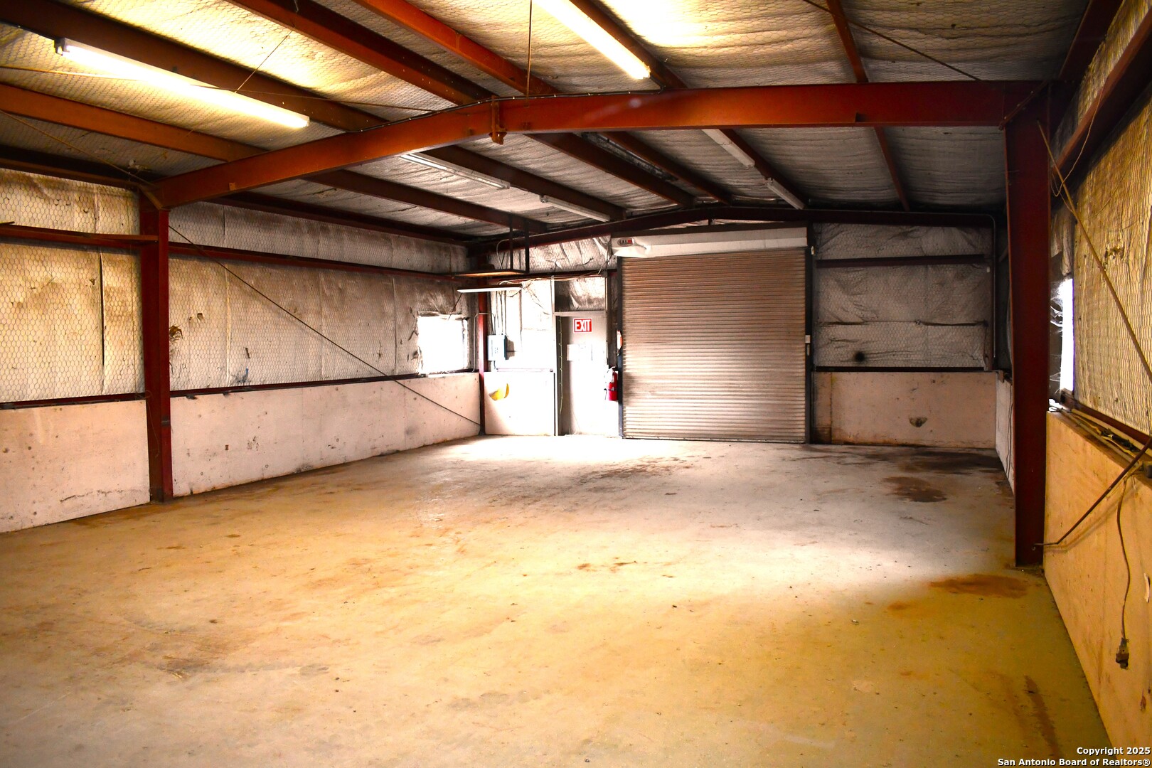 16776 S Ih 35 Dilley TX 78017