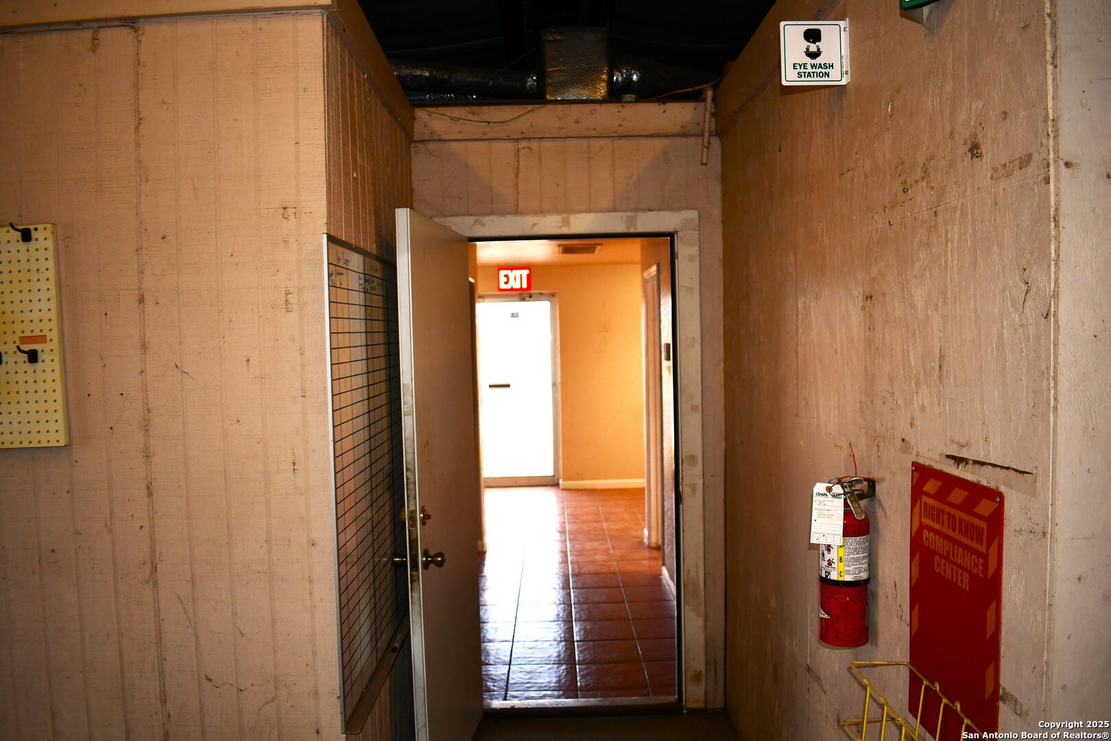 16776 S Ih 35 Dilley TX 78017