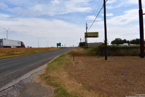 16776 S Ih 35 Dilley TX 78017