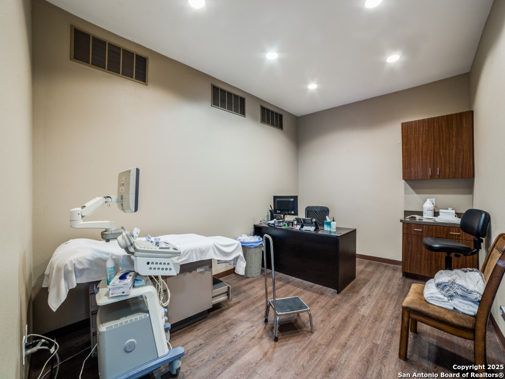 8627 Cinnamon Creek San Antonio TX 78240