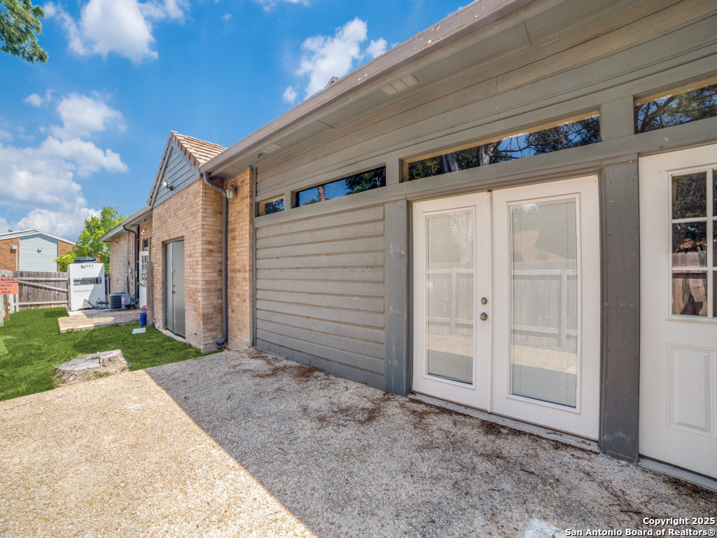 8627 Cinnamon Creek San Antonio TX 78240