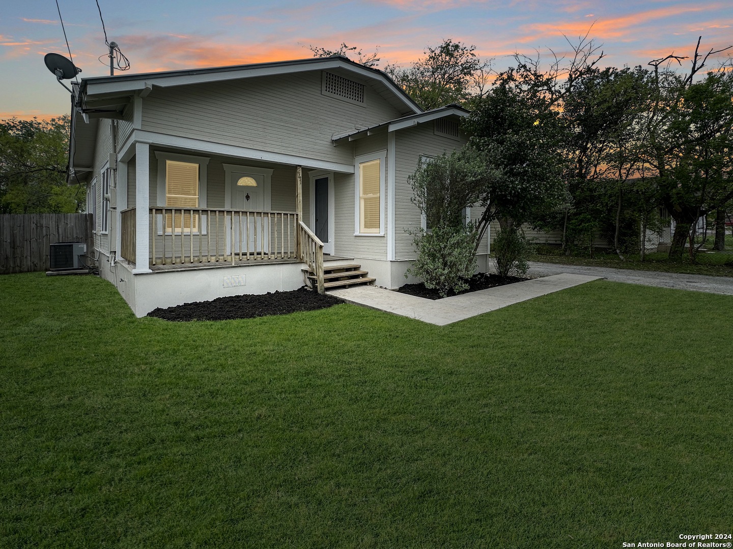 241 W Merriweather Street New Braunfels TX 78130