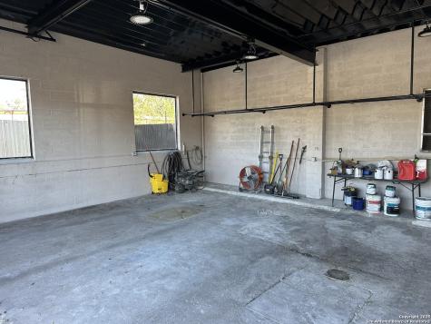 1704 West Avenue San Antonio TX 78201