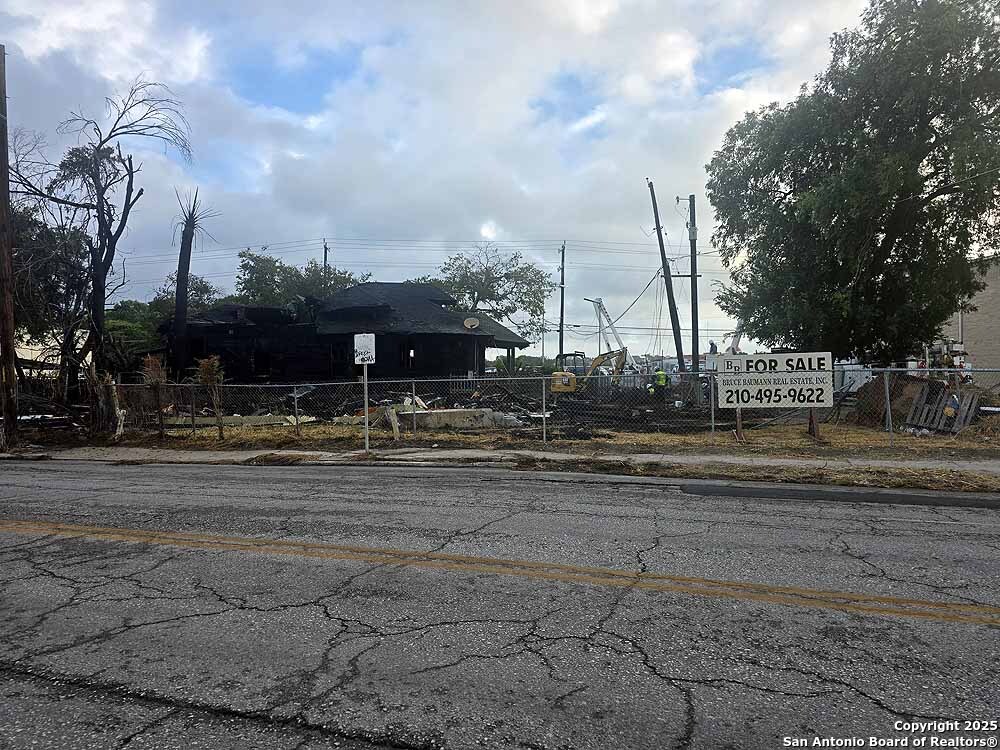 105 Duffield San Antonio TX 78212