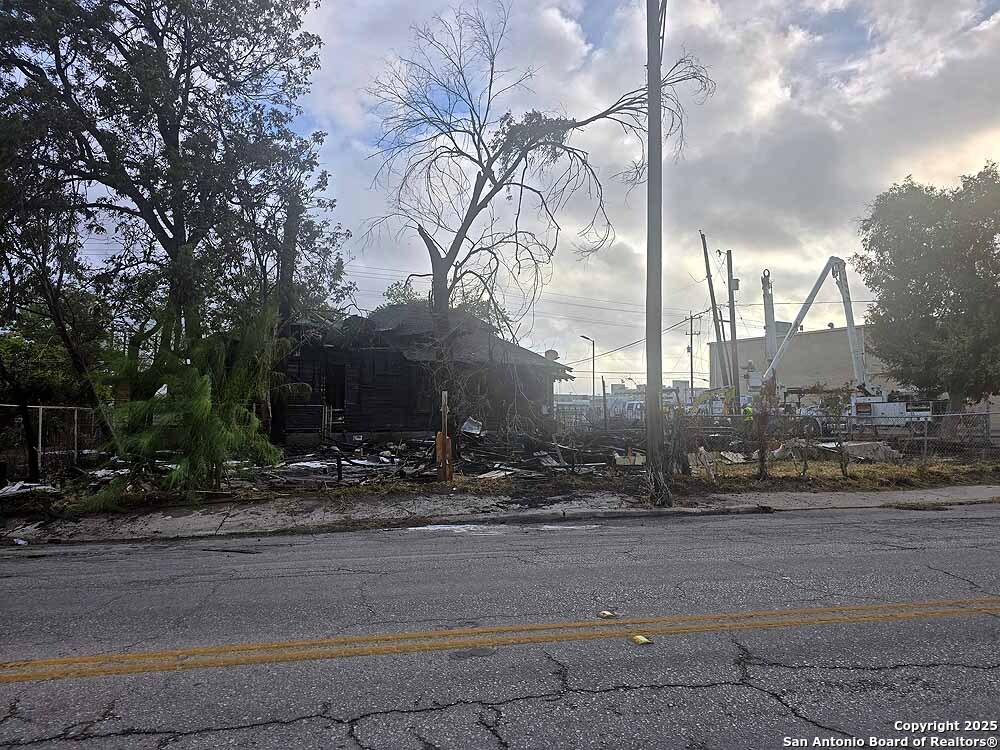 105 Duffield San Antonio TX 78212