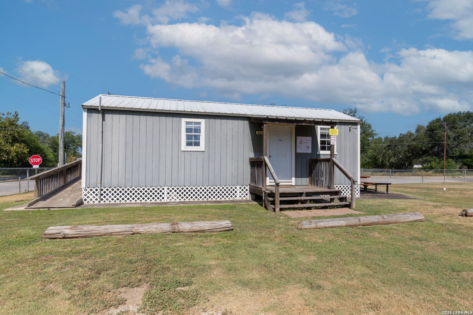 404 N 8th Street Poteet TX 78065