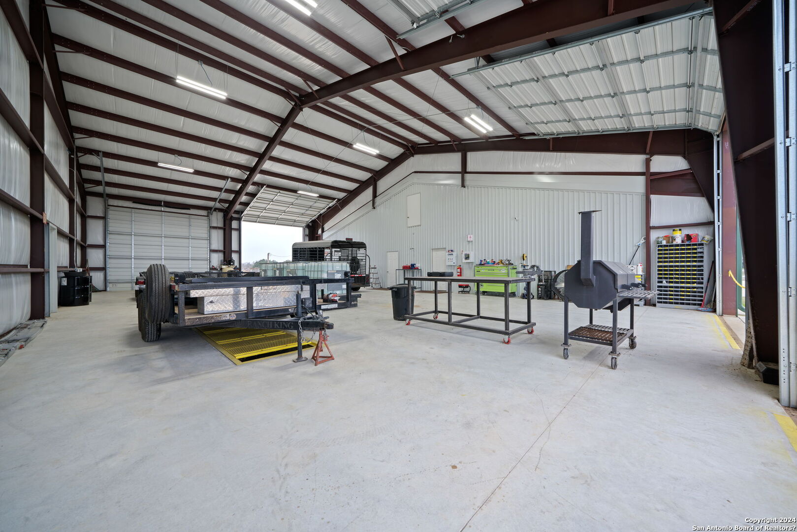 200 N Yule Avenue Charlotte TX 78011