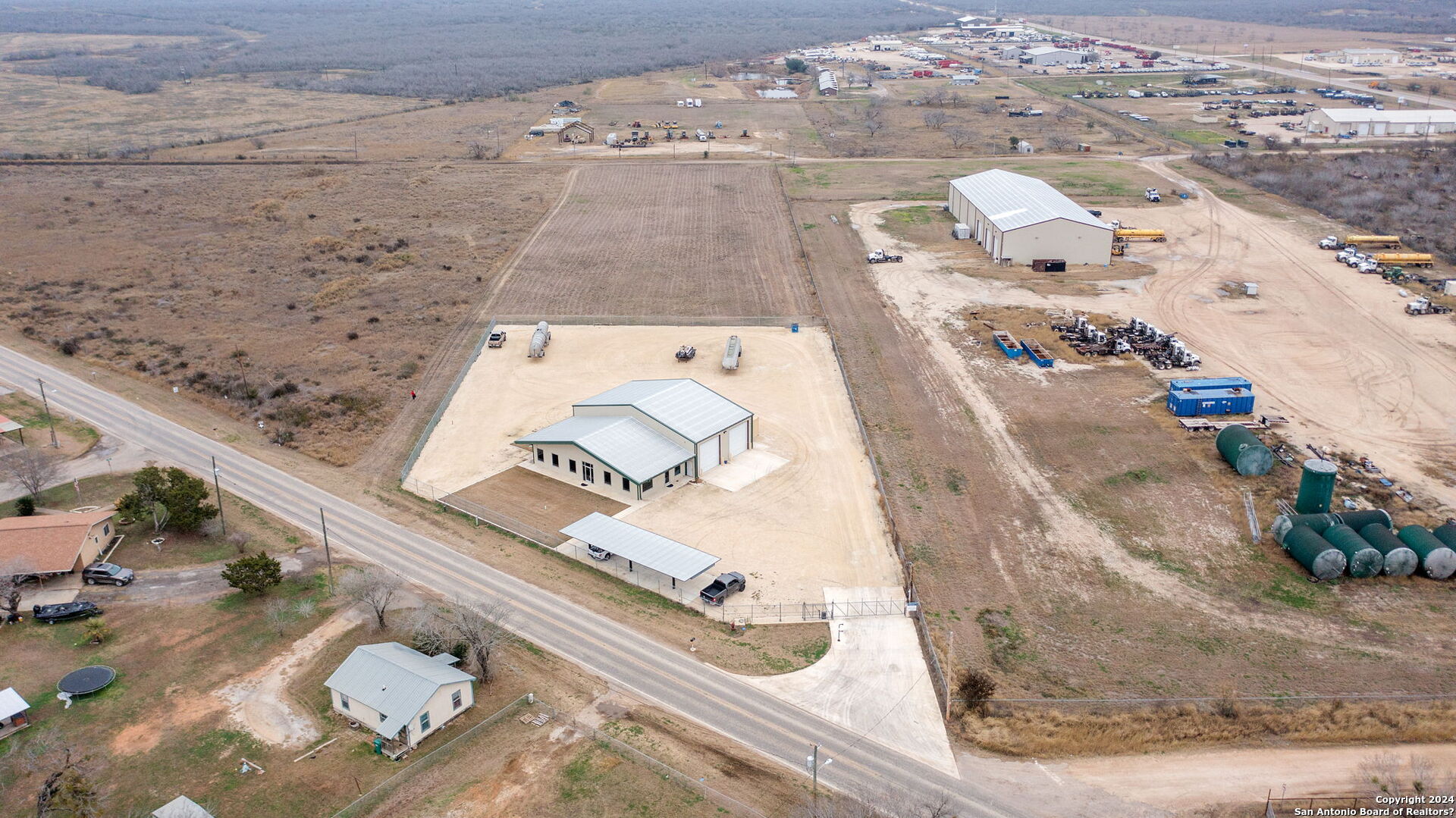 200 N Yule Avenue Charlotte TX 78011