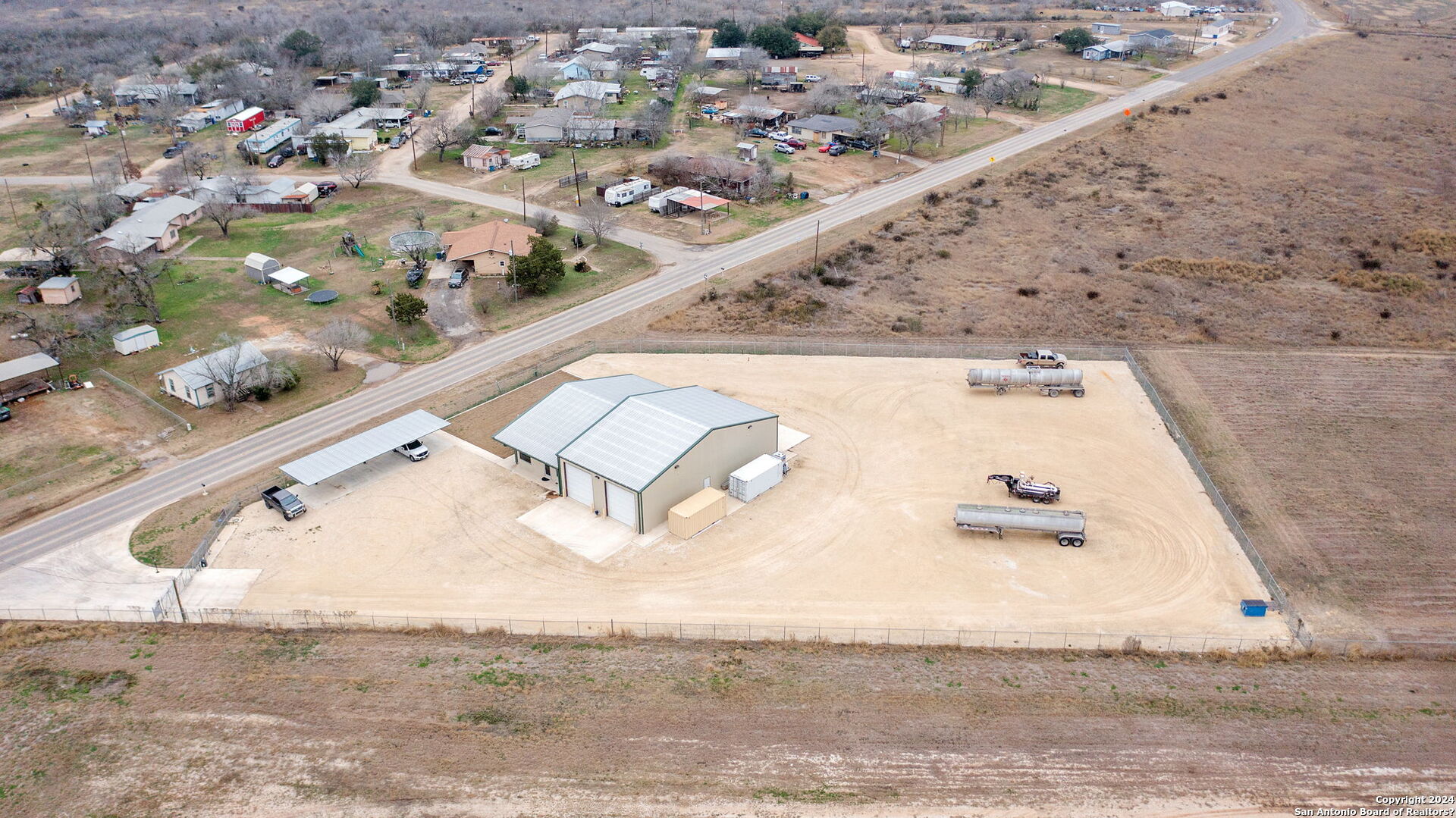 200 N Yule Avenue Charlotte TX 78011