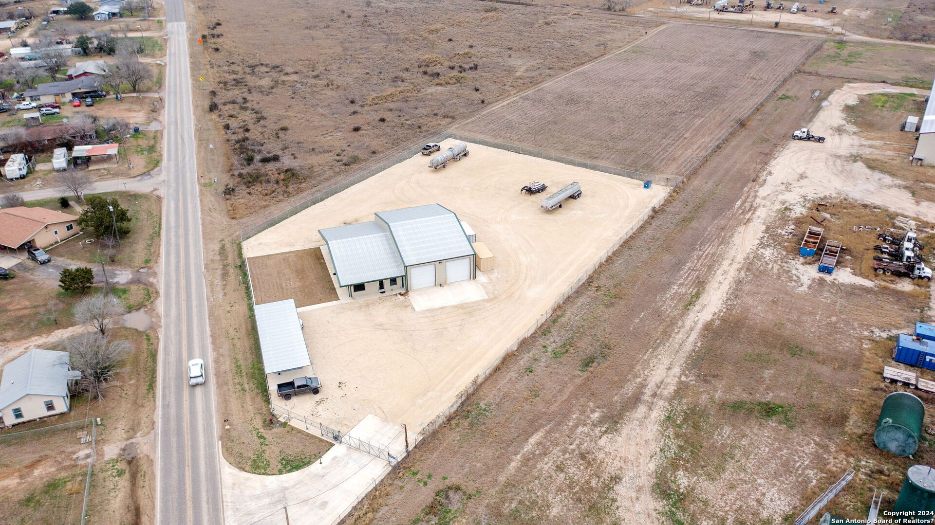 200 N Yule Avenue Charlotte TX 78011