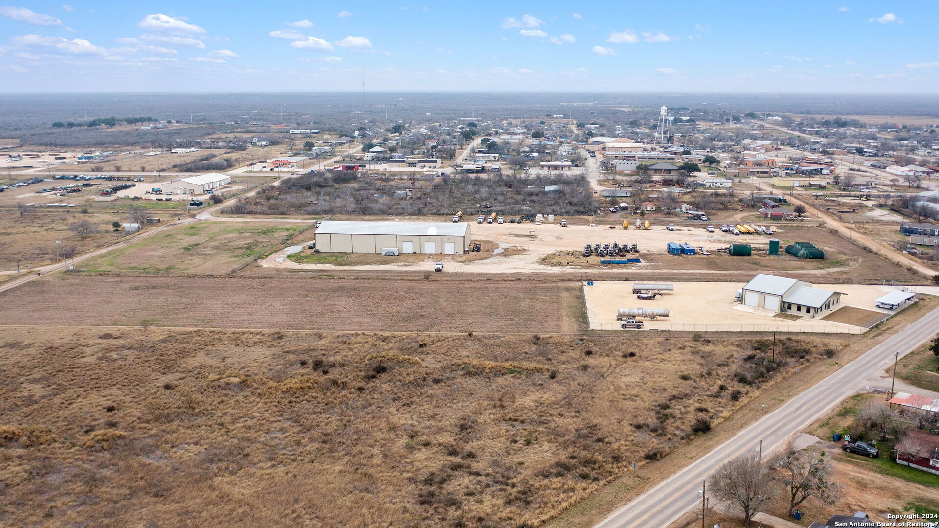 200 N Yule Avenue Charlotte TX 78011