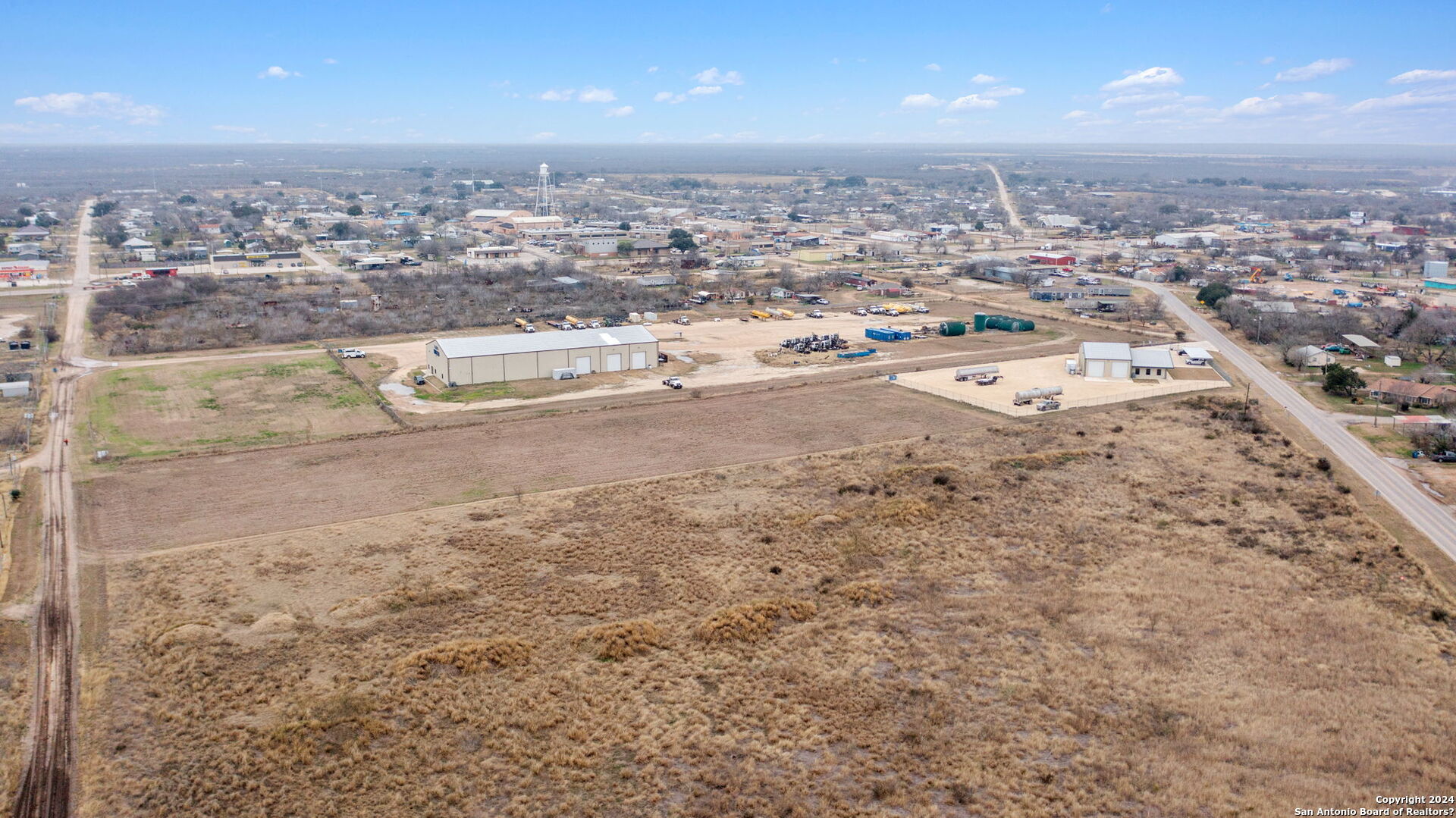 200 N Yule Avenue Charlotte TX 78011