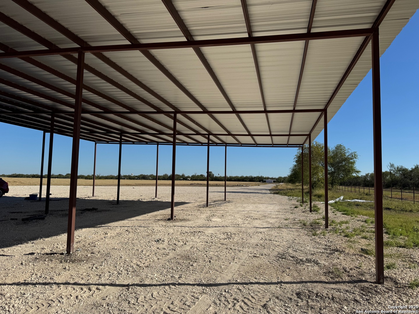 Lot 1 Summerwood Lane La Pryor TX 78872