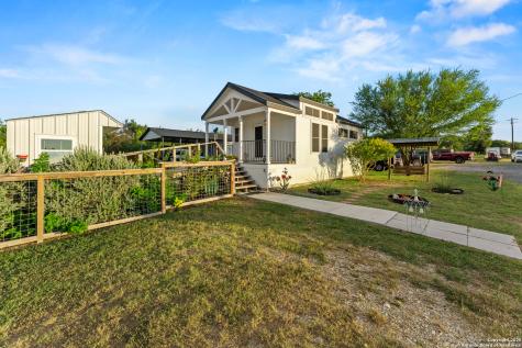 286 State Highway 173 S Bandera TX 78003