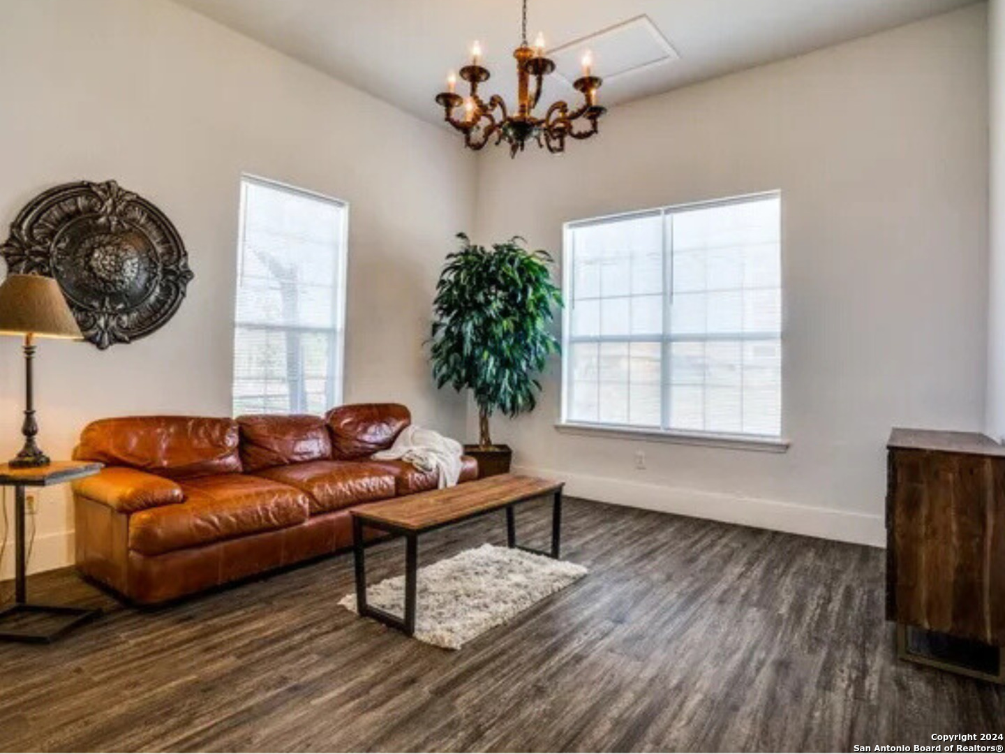 519 N San Marcos San Antonio TX 78207