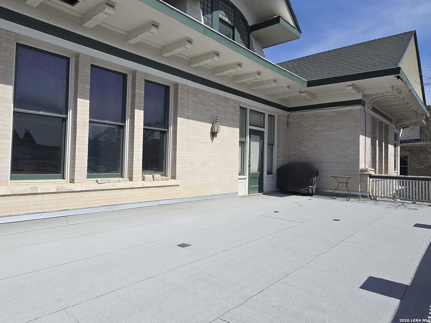 511 W French Place San Antonio TX 78212